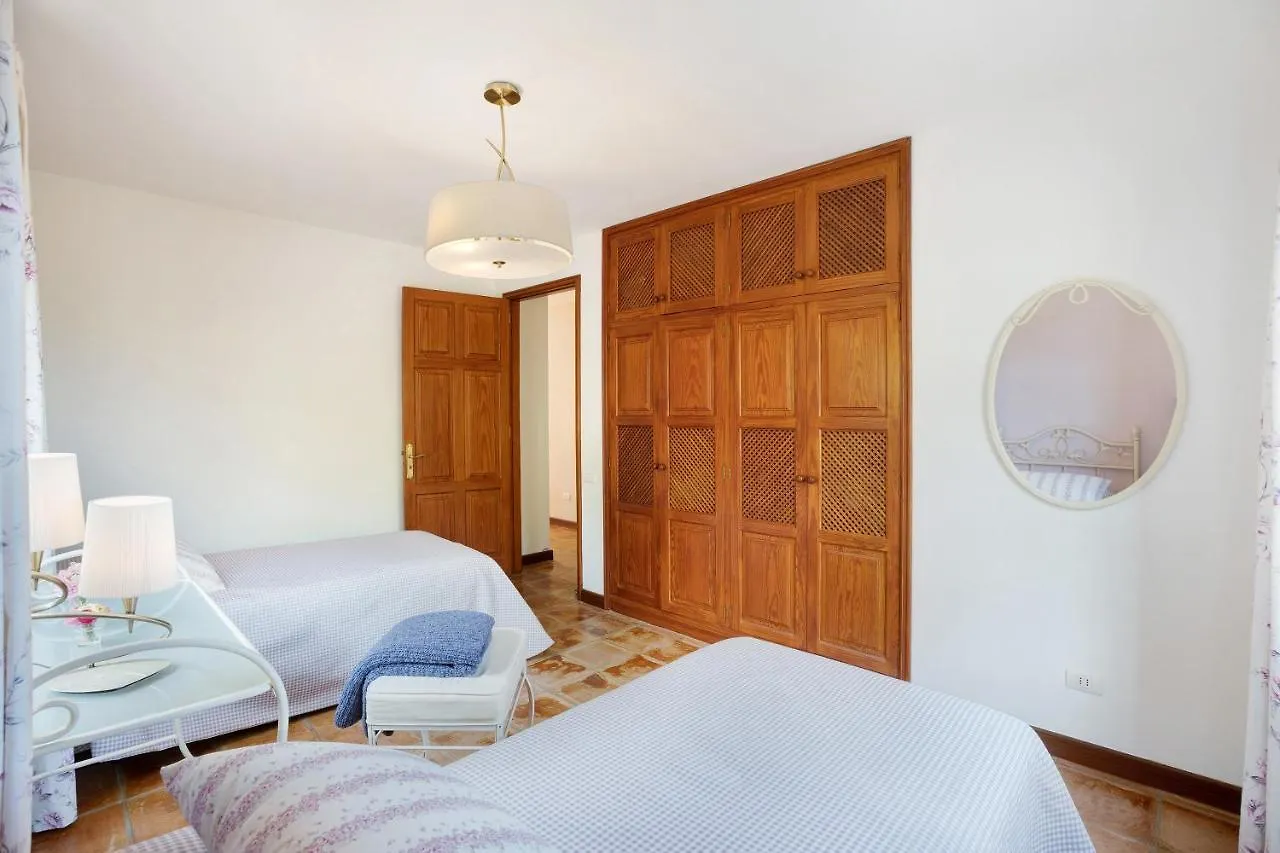 Holiday home Casa 1700 Los Quemados